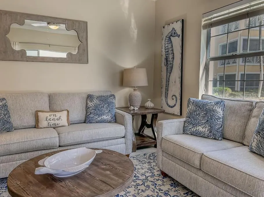 Apartment 511 Regal Beach Club - Heart Of Seven Mile George Town