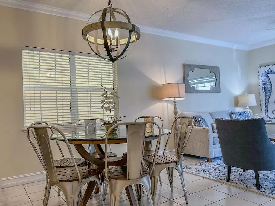 Appartement 511 Regal Beach Club - Heart Of Seven Mile George Town