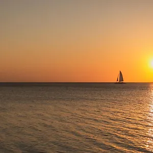 https://island-pines-villas-25.greaterantilleshotels.net